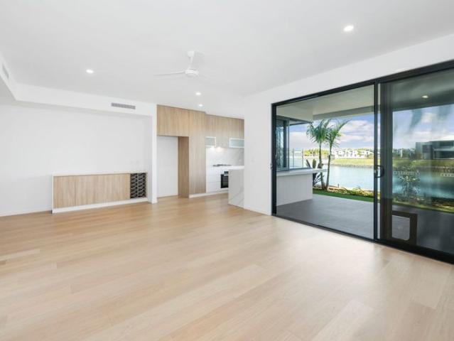 Townhouse for rent in Fernbrook, Queensland