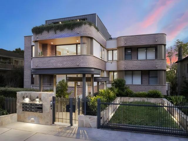 Apartment for sale in Lower North Shore, Sydney