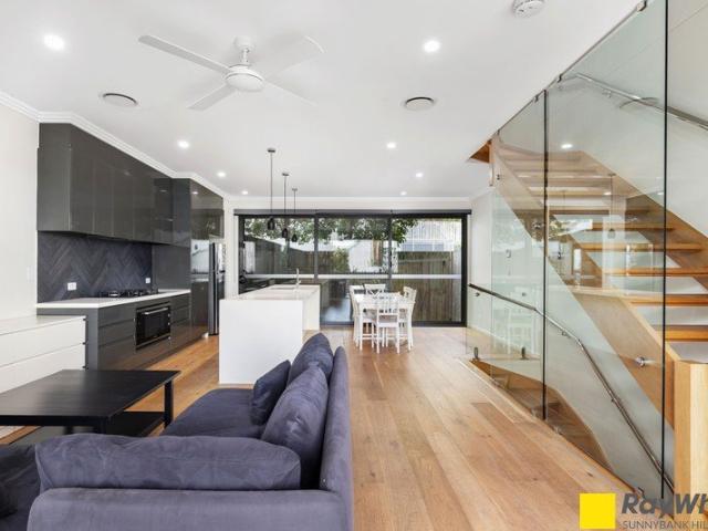 Townhouse for sale in Toombul, Queensland