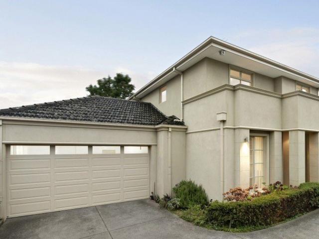 Townhouse for rent in Balwyn North, Melbourne