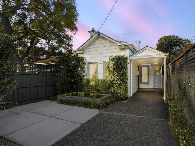 House for sale in Armadale
