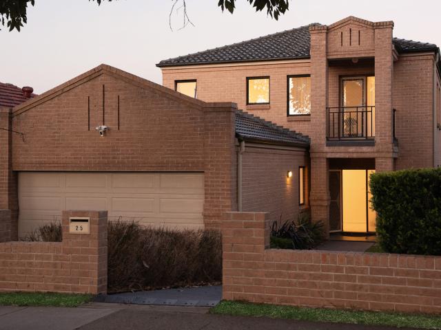 House for sale in Beverly Hills, New South Wales