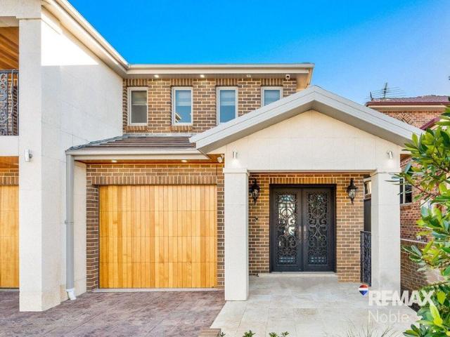 Duplex for rent in Sydney, New South Wales