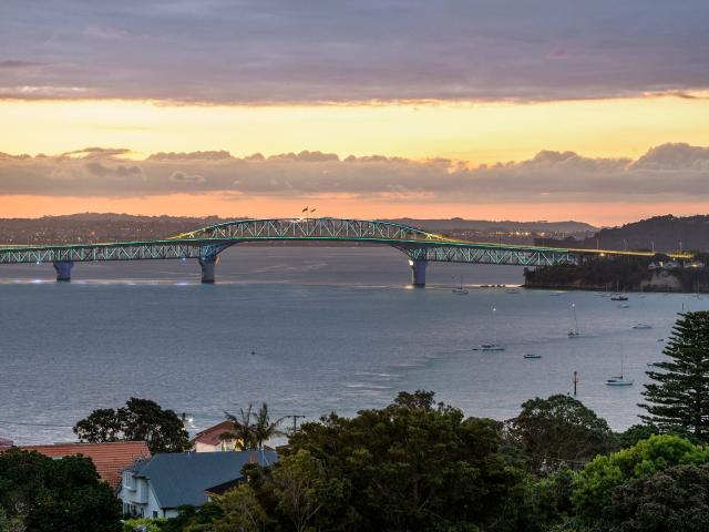 Apartment for rent in Stanley Point, Devonport-Takapuna