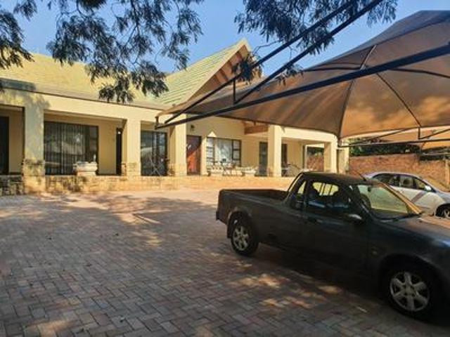 Commercial for sale in Waterkloof, Gauteng