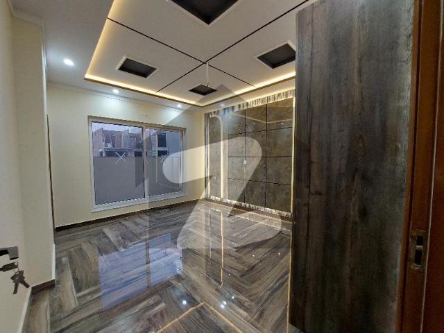 House for sale in Peshawar, North West Frontier Province
