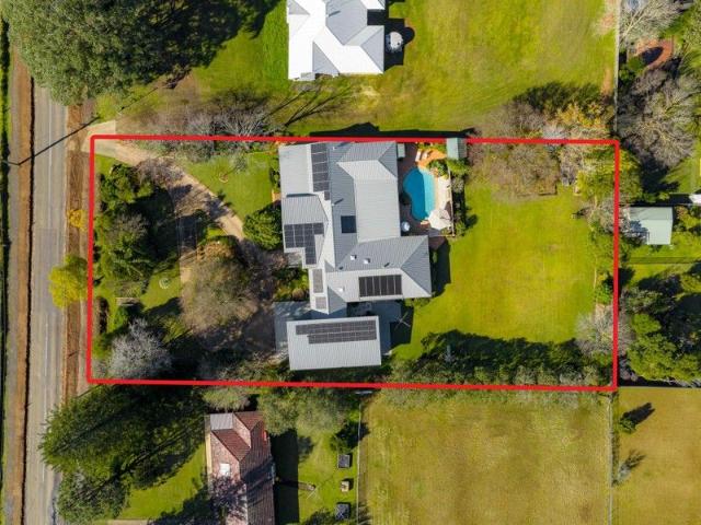 House for sale in Bangalee
