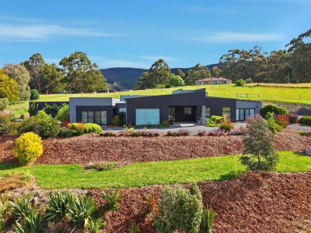 House for sale in Birchs Bay, Tasmania