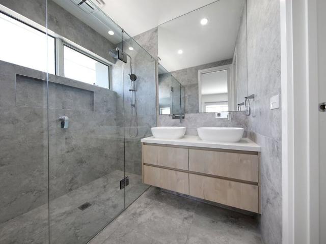Townhouse for rent in McKinnon, Melbourne