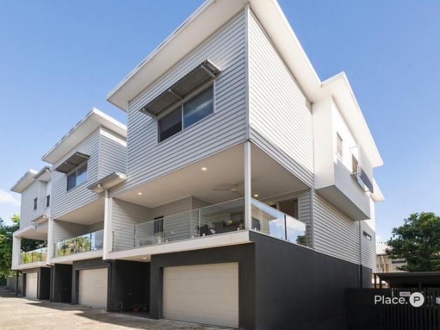 Townhouse for sale in Toombul, Queensland