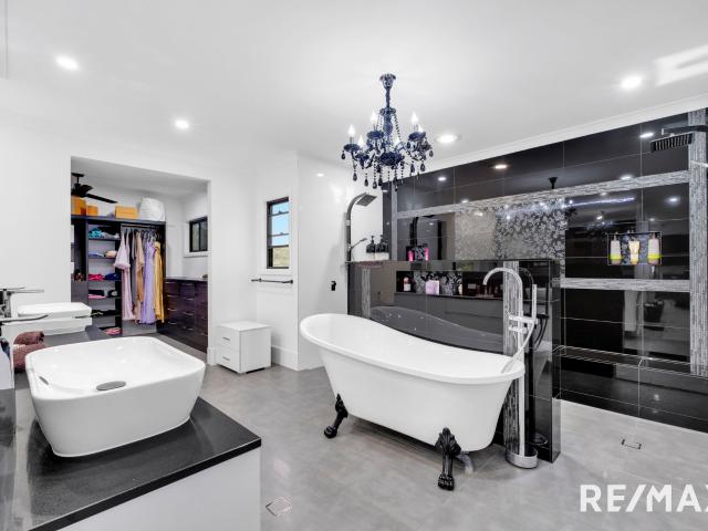 Cottage for sale in Kings Creek, Queensland