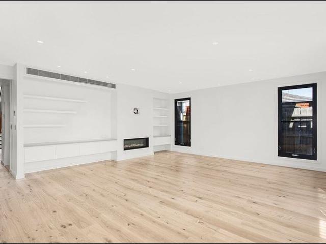 Townhouse for rent in Camerons Creek, Victoria