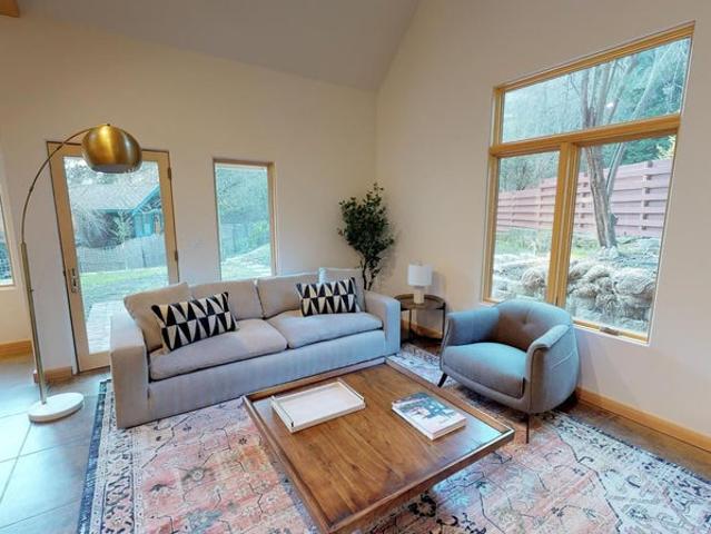 Room for rent in Oakland, California