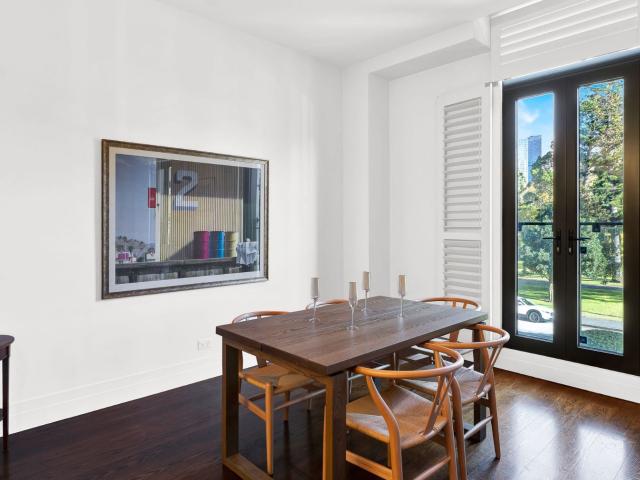 Apartment for rent in East Melbourne