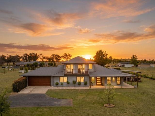 Cottage for sale in Glen Innes, Glen Innes Severn Council