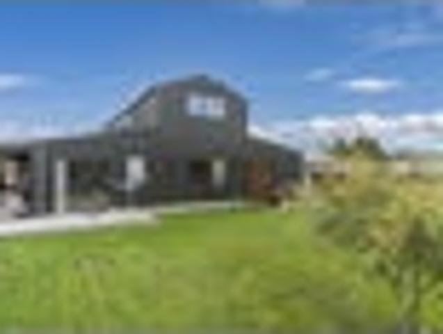 House for sale in Otakou