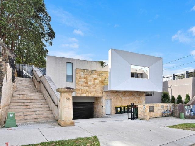 Townhouse for rent in Sydney, New South Wales