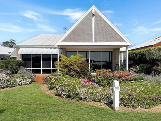 Villa for sale in Tea Gardens, New South Wales