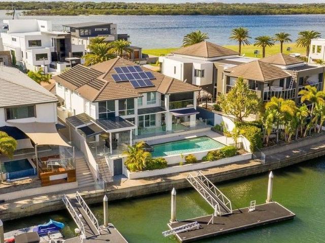 House for rent in Gold Coast Mc