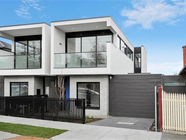 Townhouse for rent in Camerons Creek, Victoria