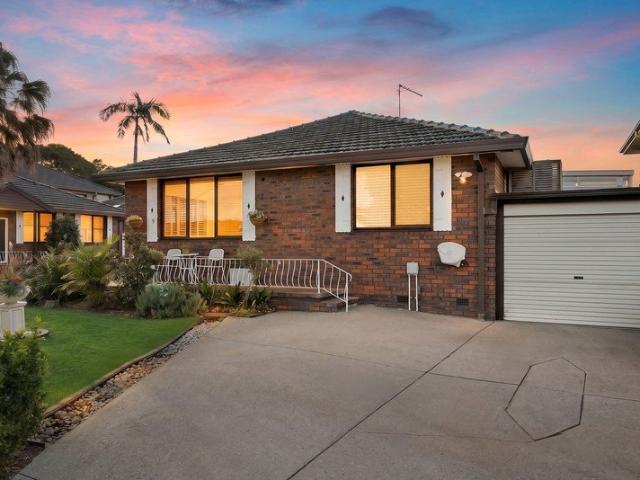 Villa for sale in Sydney, New South Wales