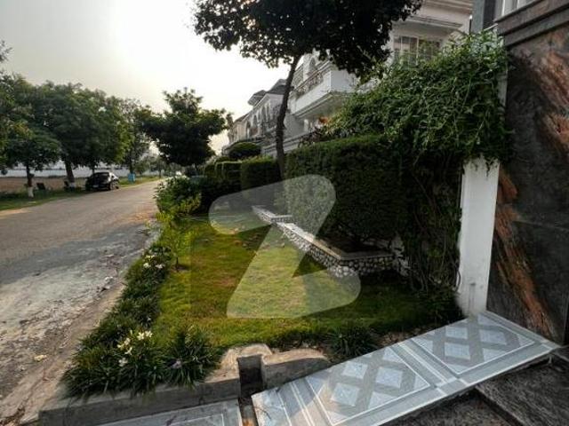 House for sale in Sialkot, Islamabad Capital Territory