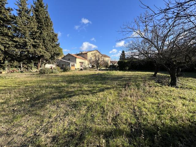 Maison vente à Carpentras, Travaillan