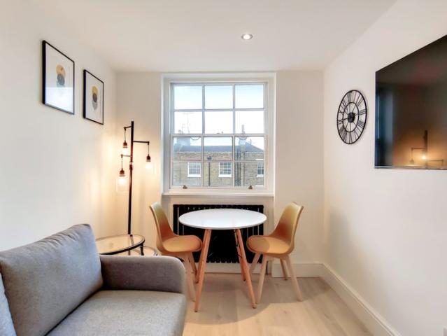 Apartment for rent in Marylebone, Greater London