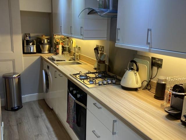 Apartment for rent in London Borough of Hounslow, Strand