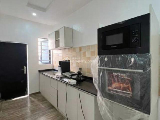 Flat for sale in Eti Osa, Lagos