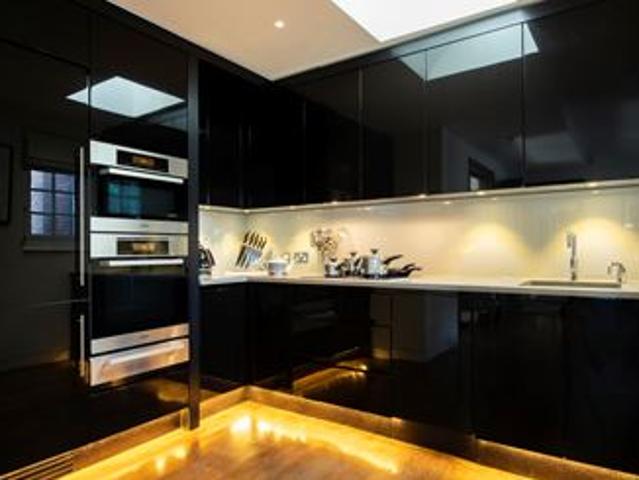Apartment for rent in Mayfair, Isle Of Man