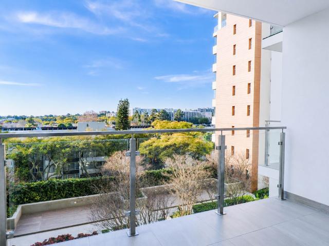 Apartment for rent in Parkwood, Rosebank
