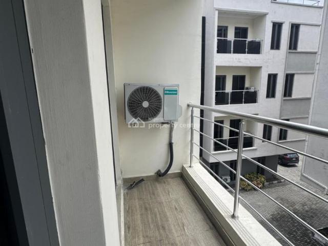 Flat for rent in Eti Osa, Lagos