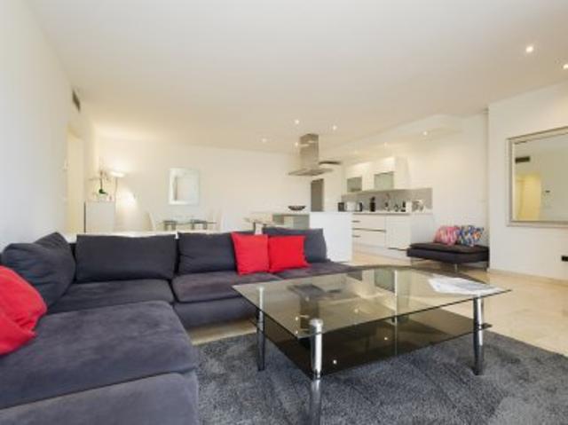 Apartamento en alquiler en La Carolina, Costa del Sol Occidental
