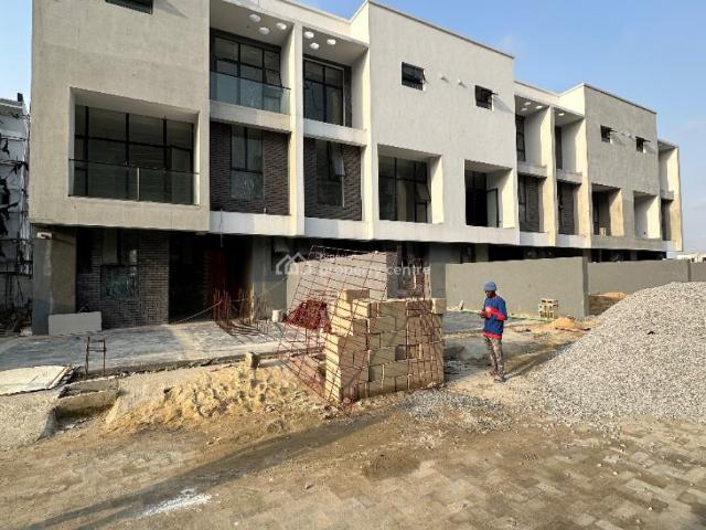 Flat for sale in Eti Osa, Lagos