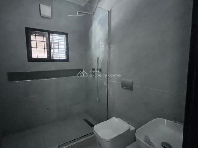 Flat for rent in Eti Osa, Lagos