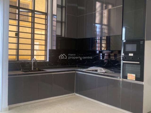 Flat for sale in Eti Osa, Lagos