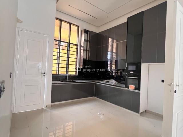 Flat for sale in Eti Osa, Lagos