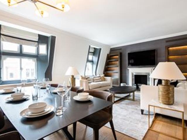 Apartment for rent in Mayfair, Greater London