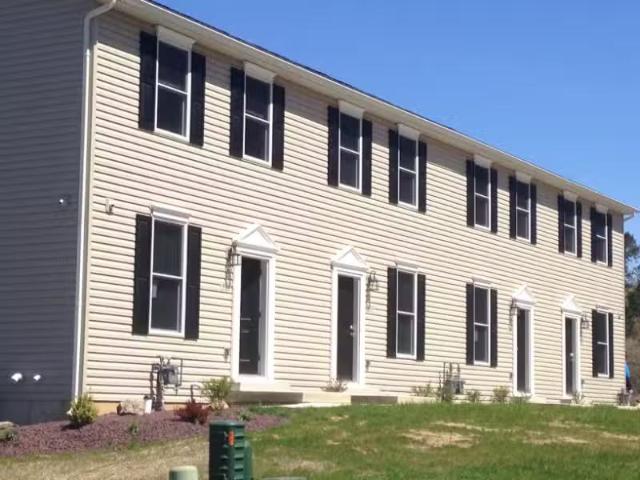 Condo for rent in Easton