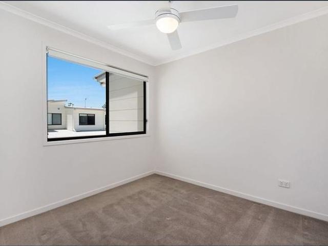 Townhouse for rent in Kings Creek, Queensland