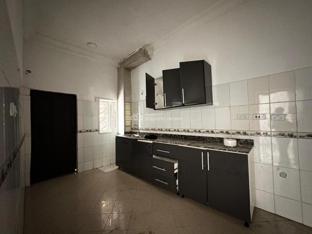 Flat for rent in Eti Osa, Lagos