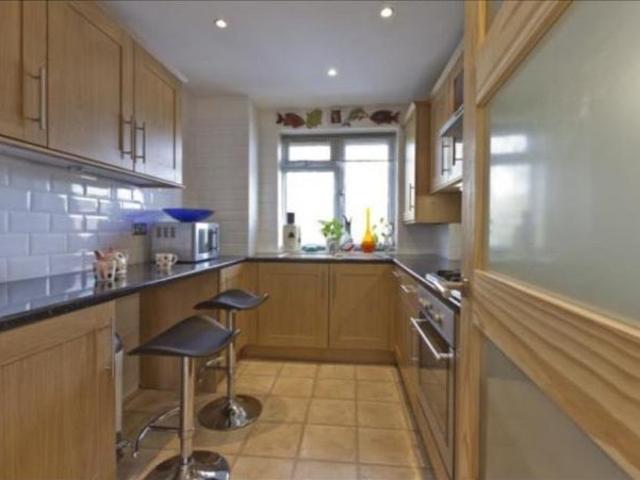 Apartment for rent in London Borough of Hounslow, Strand