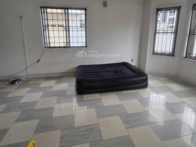 Detached duplex for rent in Eti Osa, Lagos