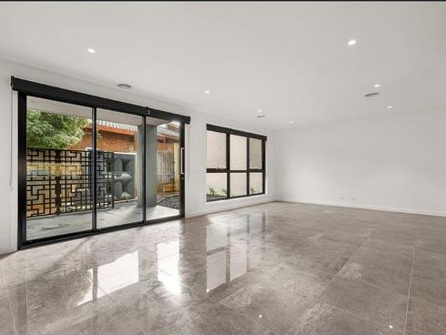 Townhouse for rent in Camerons Creek, Victoria