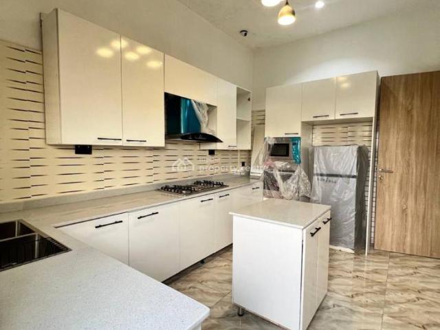 Duplex for sale in Eti Osa, Lagos