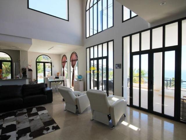 Casa en alquiler en la Marina Baixa, Valencia