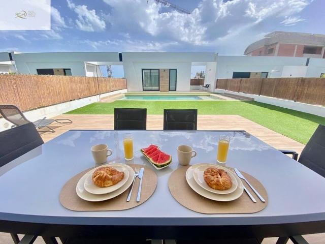 Casa en alquiler en Centre Històric, Alacant / Alicante