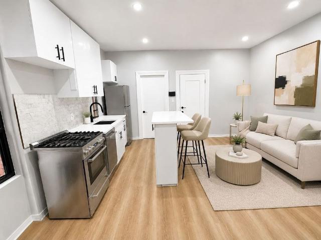 Detached House for rent in Queens, Arverne
