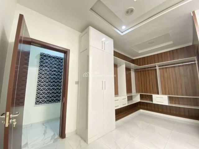 Detached duplex for rent in Eti Osa, Lagos